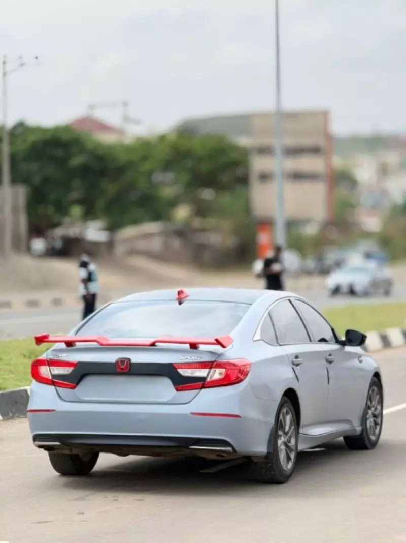 Honda Accord   - 2018