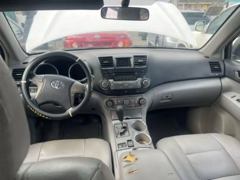 Toyota Highlander   - 2009
