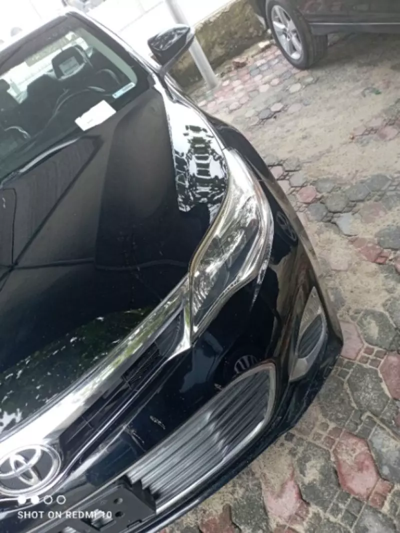 Toyota Avalon   - 2013