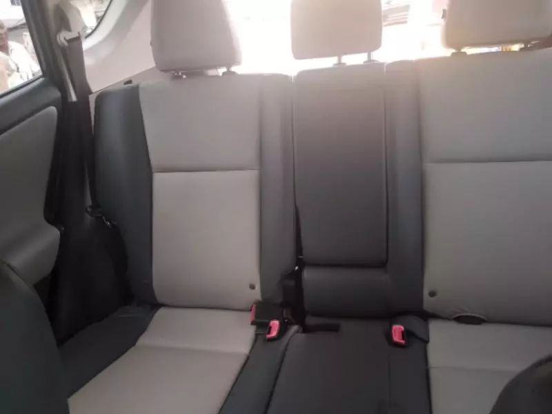Toyota RAV 4   - 2015