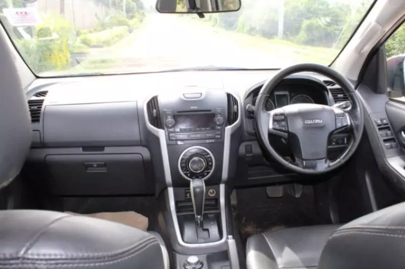 Isuzu D-Max   - 2015