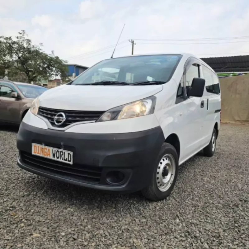 Nissan NV200   - 2019