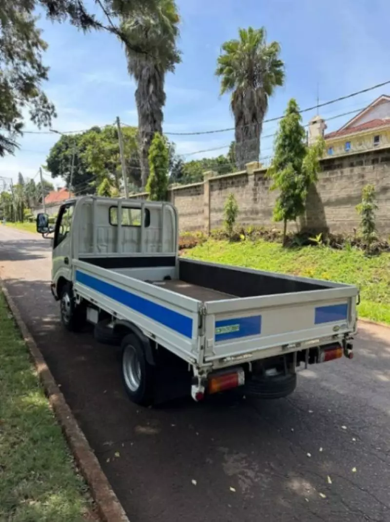 Toyota Dyna   - 2016