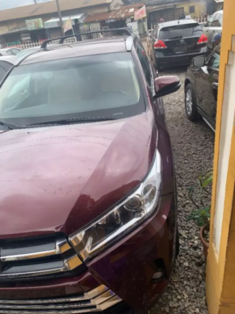 Toyota Highlander   - 2015