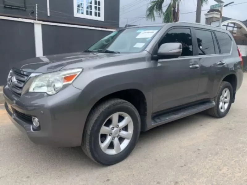 Lexus GX 460   - 2011