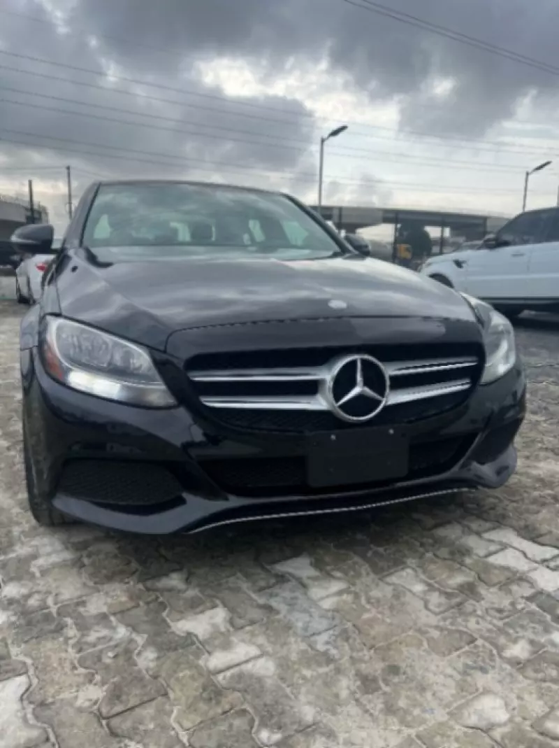 Mercedes-Benz C 300   - 2016