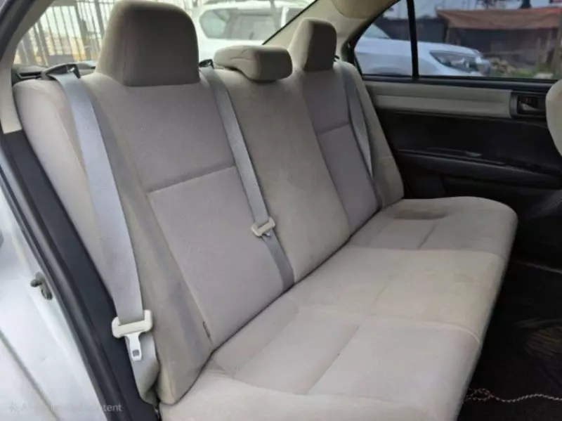 Toyota Axio    - 2013