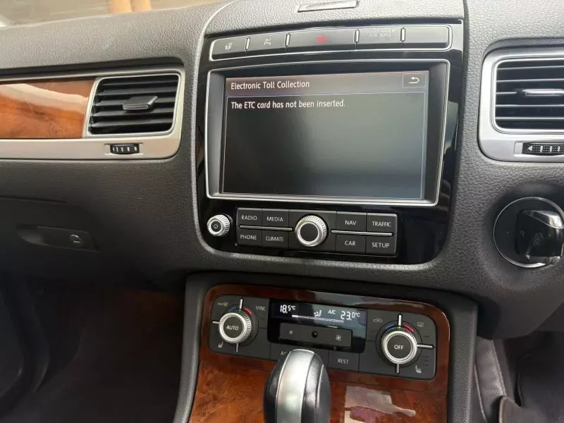 Volkswagen Touareg   - 2016