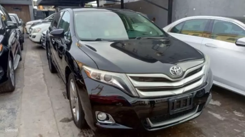 Toyota Venza   - 2013