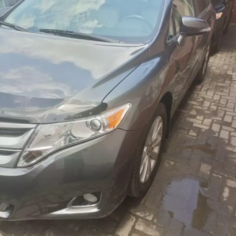 Toyota Venza   - 2014