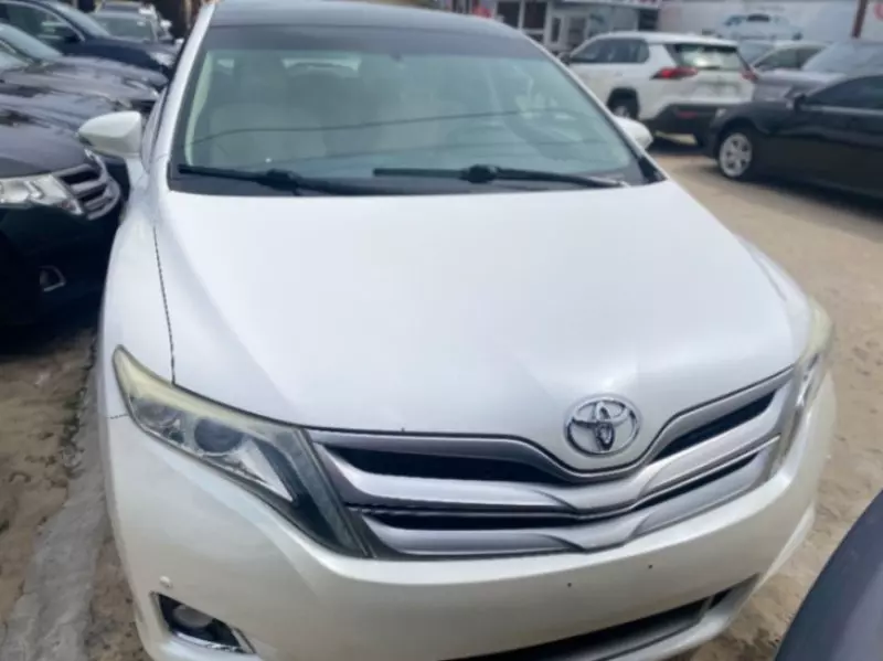 Toyota Venza   - 2015