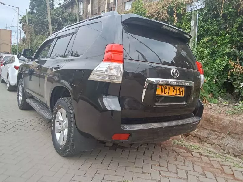 Toyota Landcruiser prado TX   - 2013