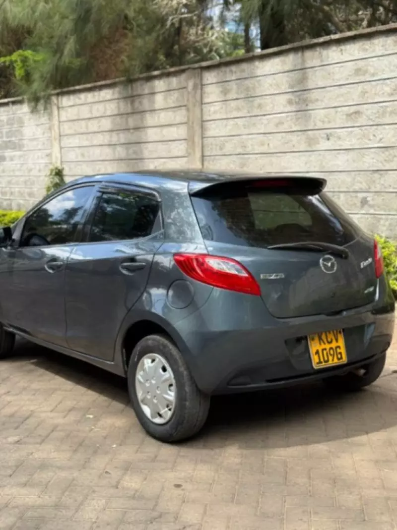 Mazda Demio - 2013