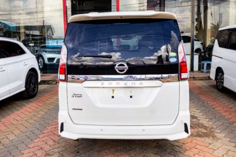 Nissan Serena Hybrid    - 2019