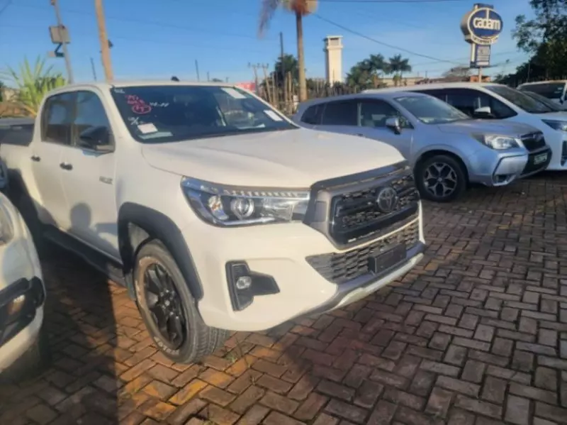 Toyota Hilux   - 2018