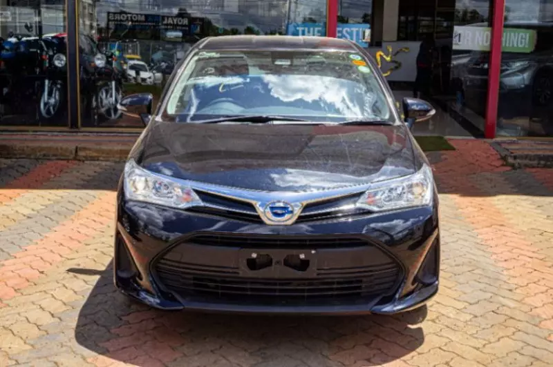 Toyota Fielder hybrid    - 2019