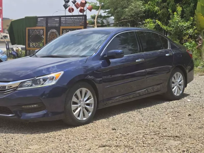 Honda Accord   - 2015