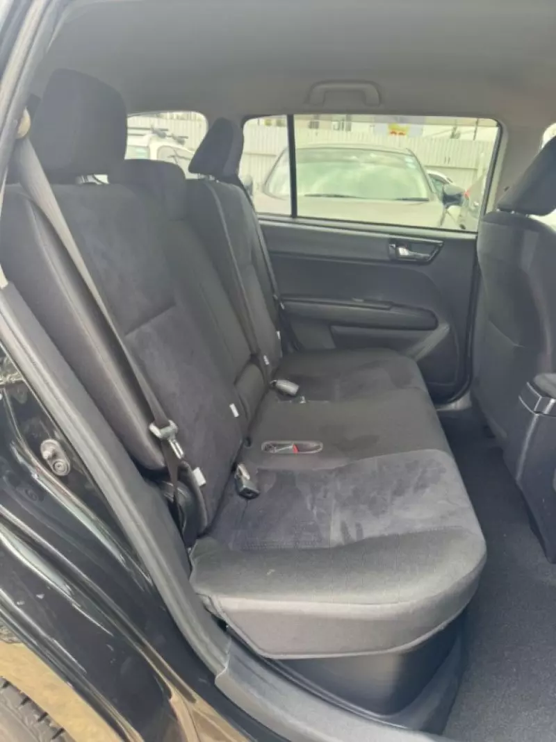 Toyota Fielder hybrid    - 2018