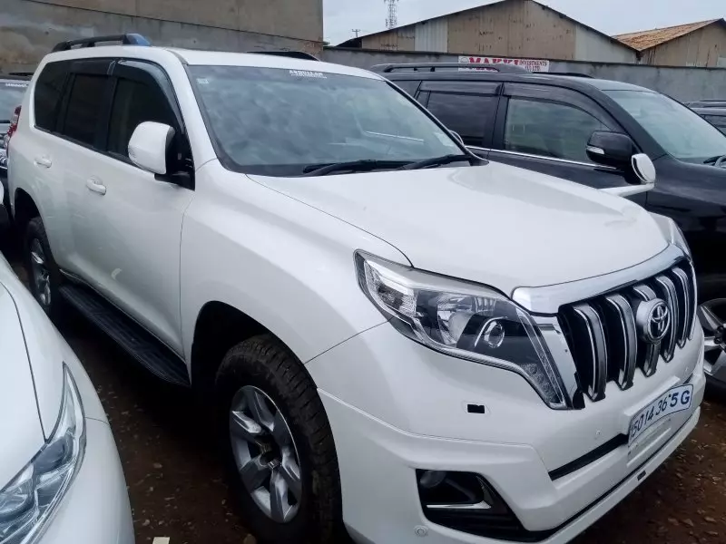 Toyota Landcruiser Prado   - 2015