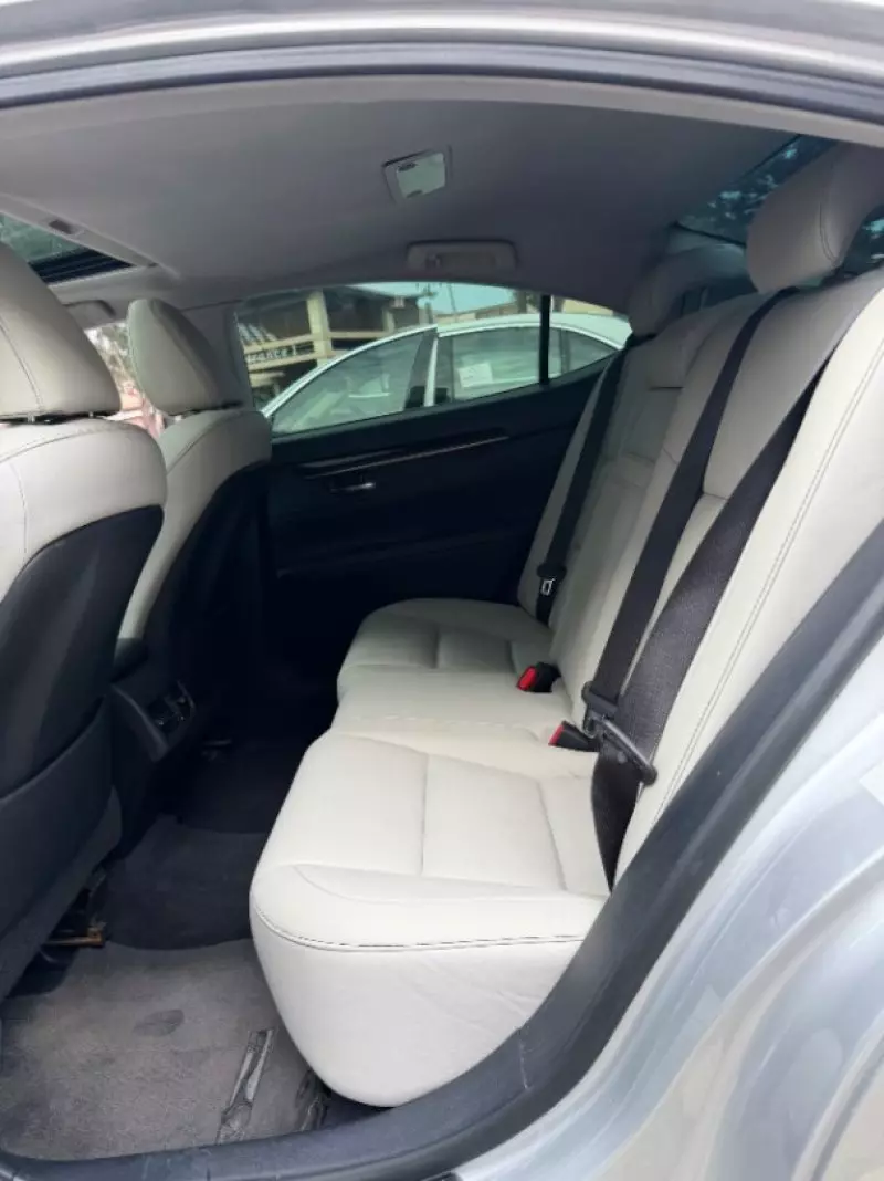 Lexus ES 350   - 2013