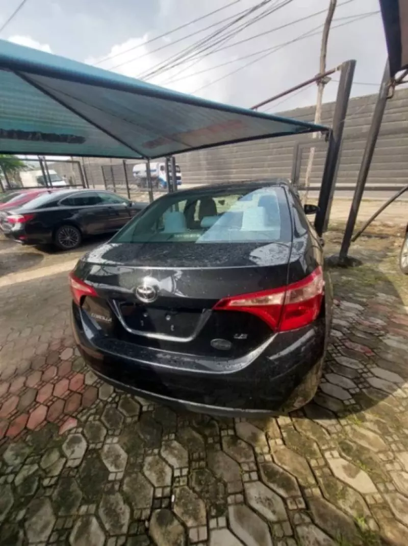 Toyota Corolla   - 2017