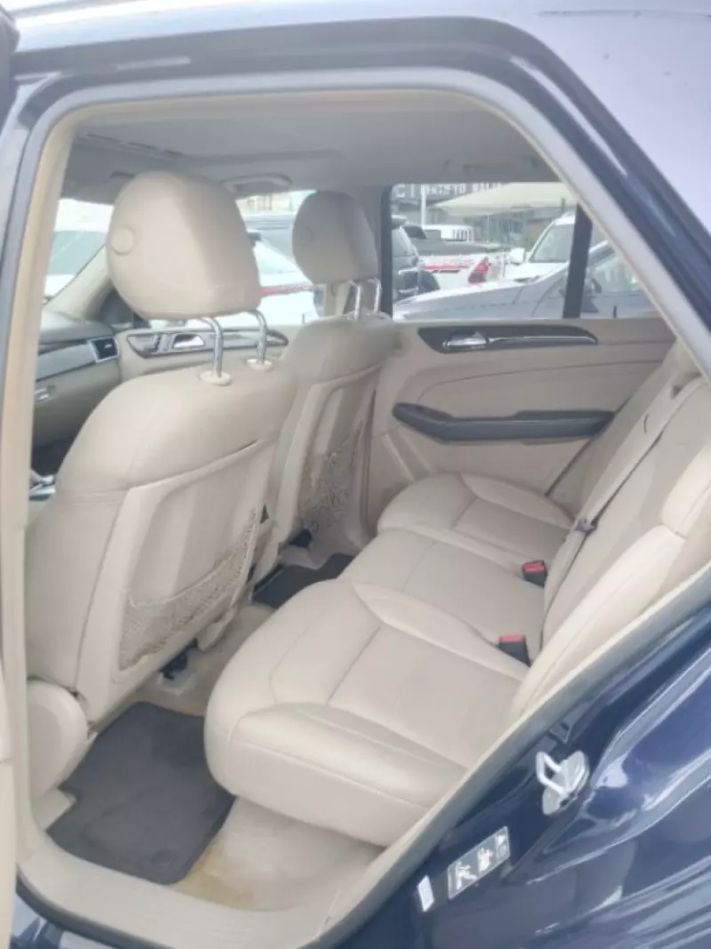 Mercedes-Benz ML 350   - 2012