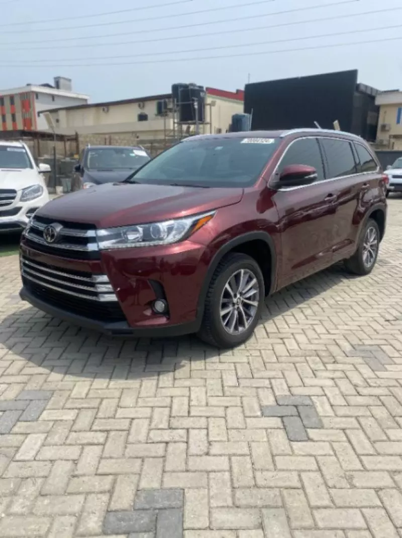 Toyota Highlander   - 2018