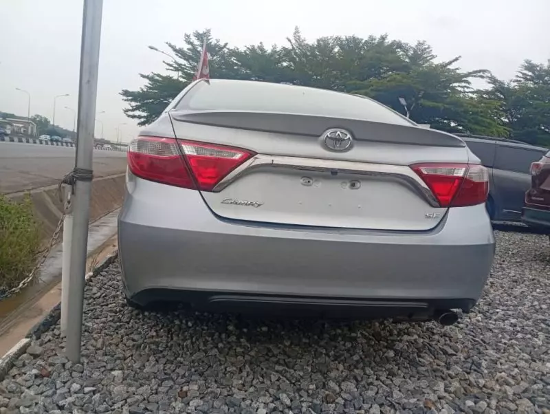 Toyota Camry   - 2015