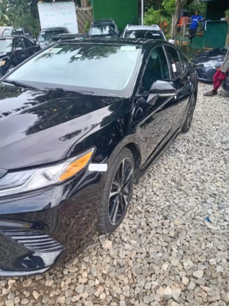 Toyota Camry   - 2019