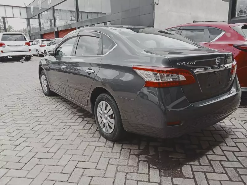 Nissan Sylphy   - 2017
