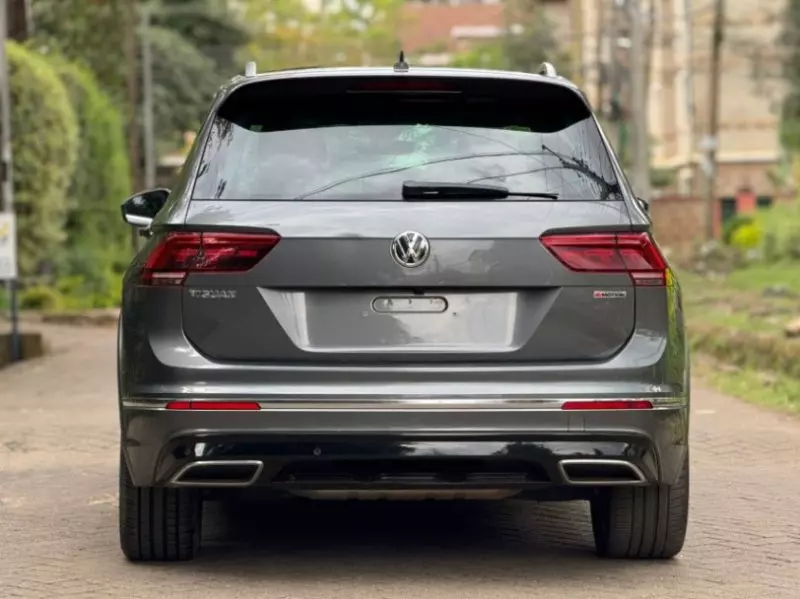 Volkswagen Tiguan   - 2018