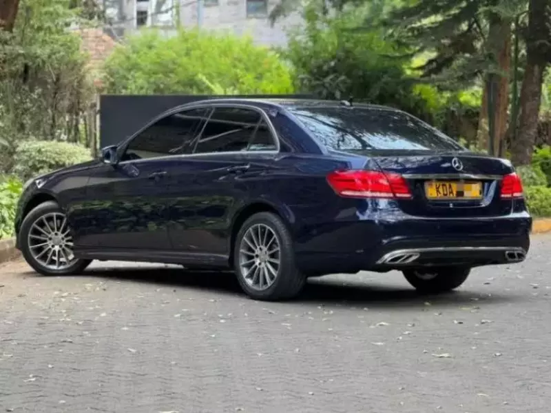 Mercedes-Benz E250   - 2015
