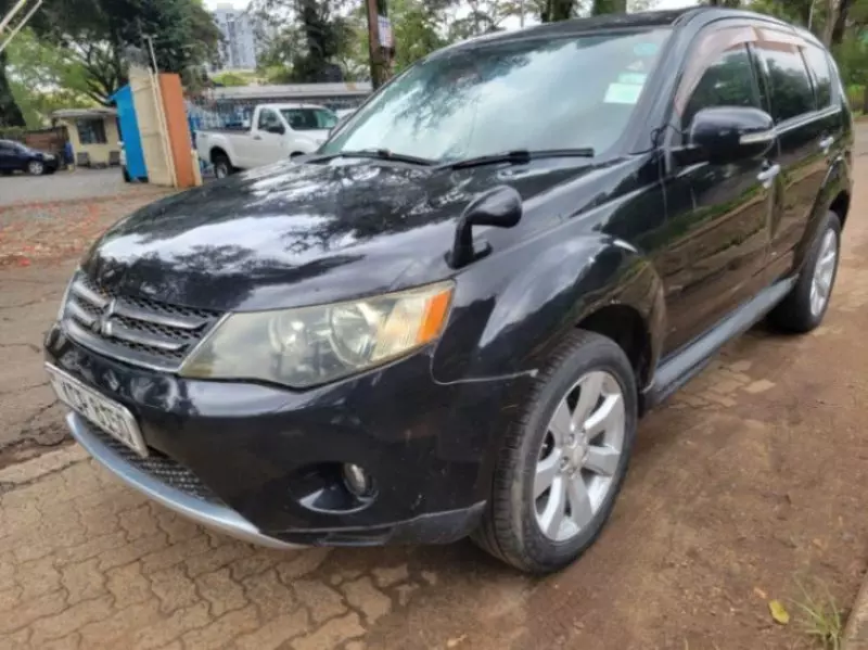 Mitsubishi OUTLANDER   - 2011