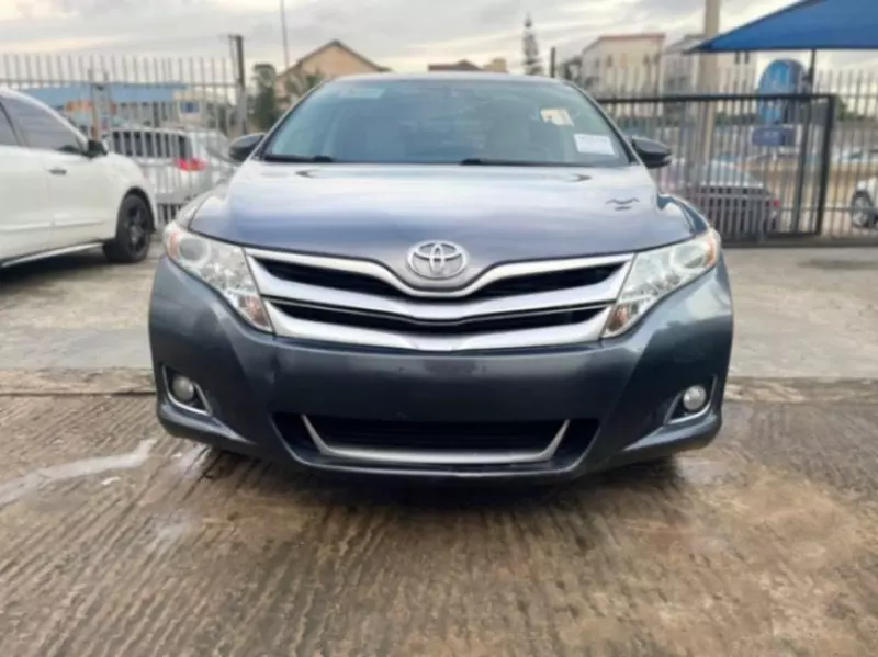 Toyota Venza   - 2014