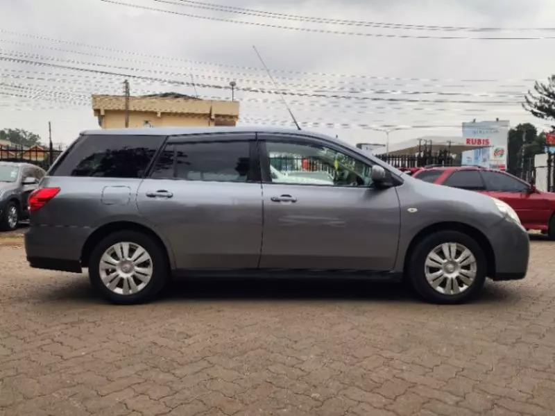 Nissan Wingroad    - 2015