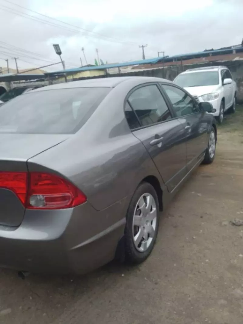 Honda Civic   - 2006