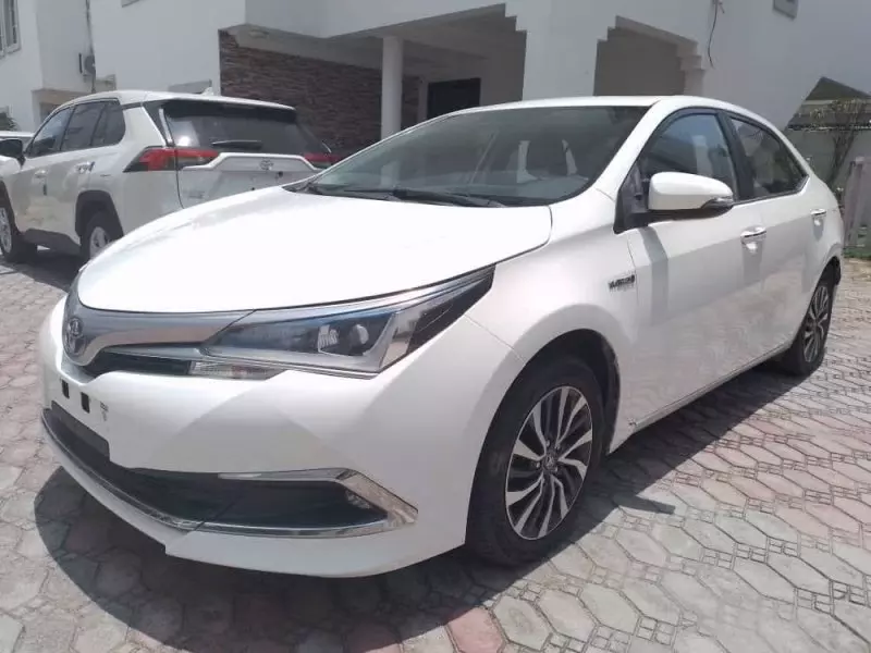 Toyota Corolla Hybrid    - 2019