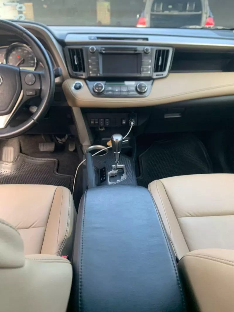 Toyota RAV 4   - 2014