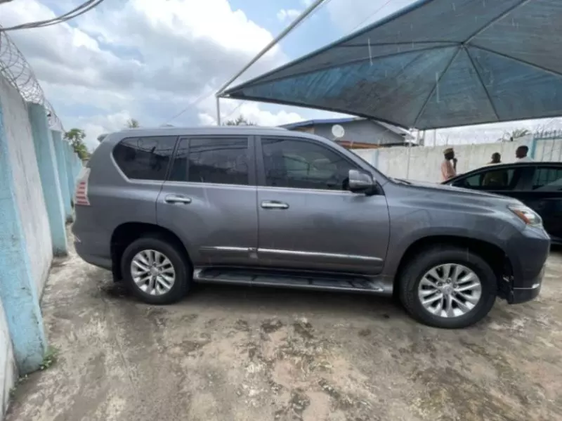 Lexus GX 460   - 2016