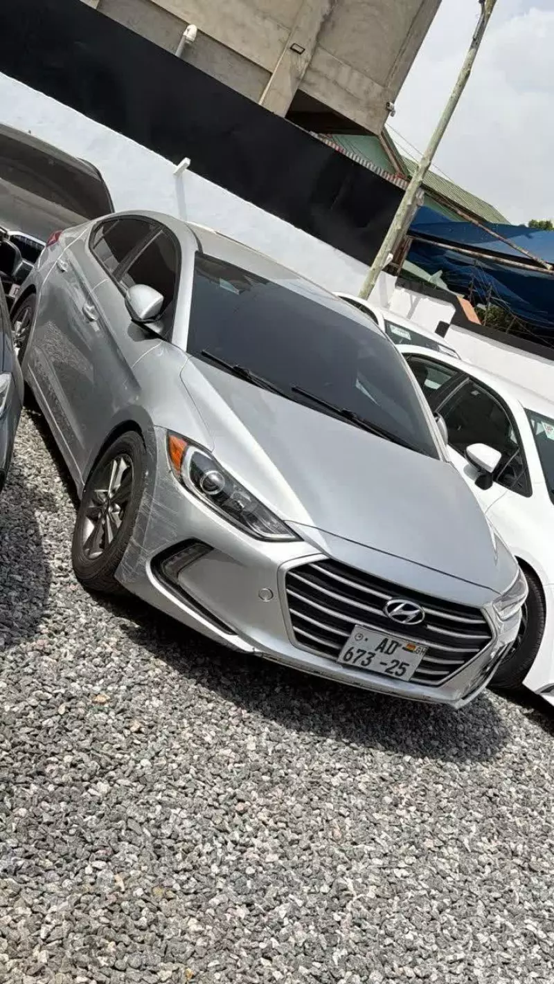 Hyundai Elantra   - 2018