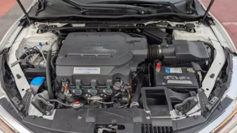 Honda Accord   - 2017