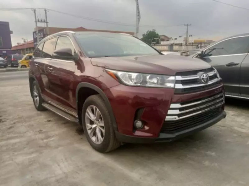 Toyota Highlander   - 2014