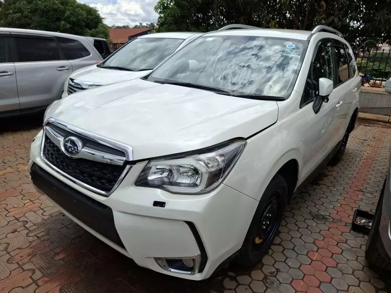 Subaru Forester   - 2015