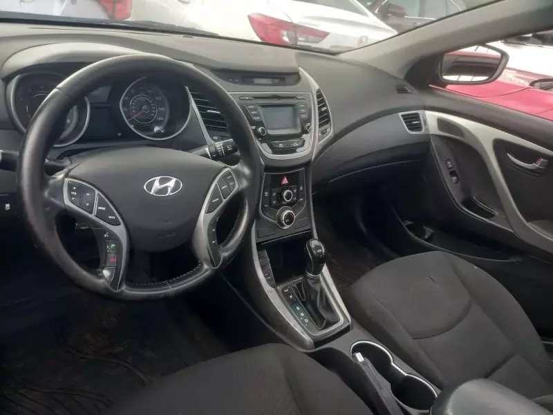 Hyundai Elantra   - 2014