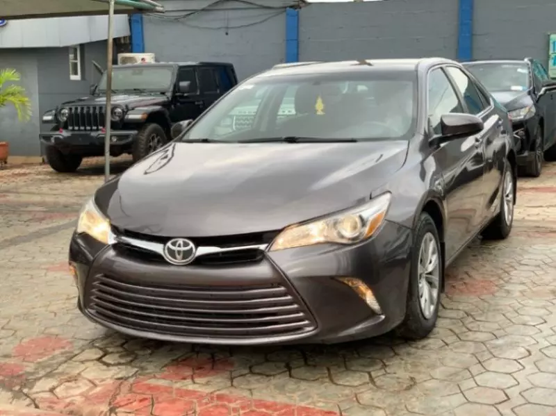 Toyota Camry   - 2017