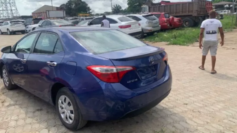 Toyota Corolla   - 2013