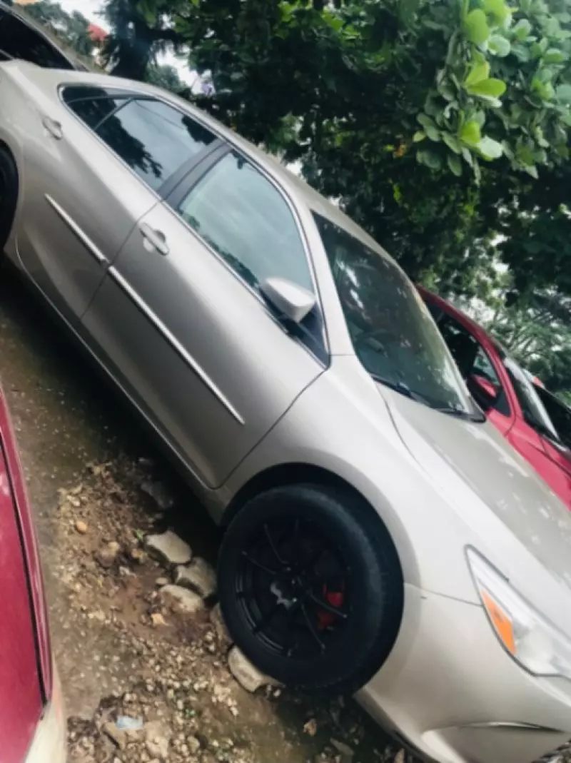 Toyota Camry   - 2015