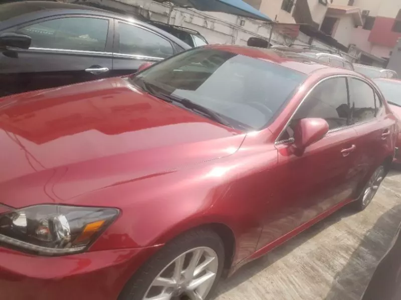 Lexus IS 250   - 2013