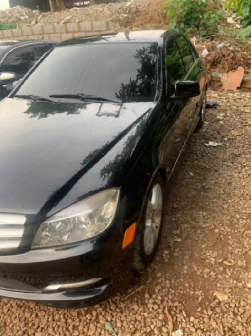 Mercedes-Benz C 300   - 2010