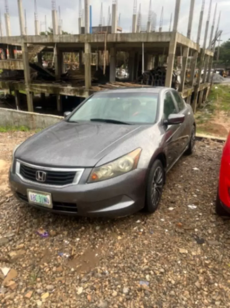 Honda Accord   - 2009